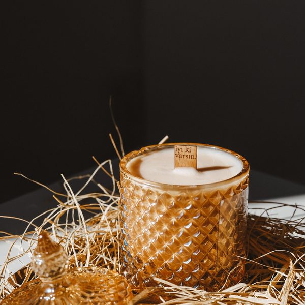 Linen candle